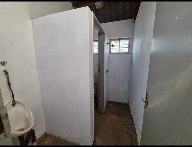 194M² WAREHOUSE TO LET IN WADEVILLE